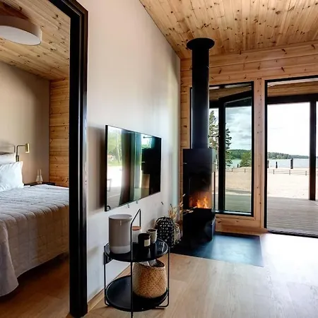 Saunamaeki B - Beachfront